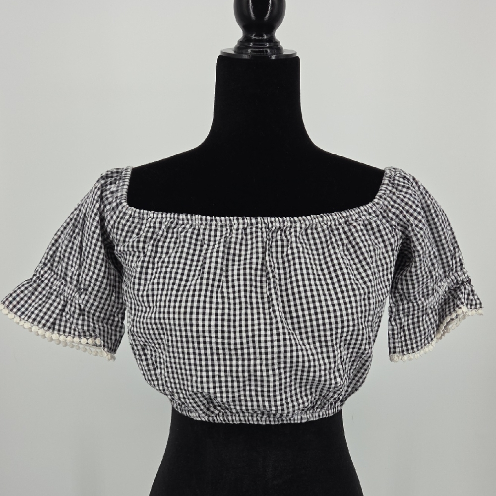 Miss Selfridge Black and White Checkered Crop Top